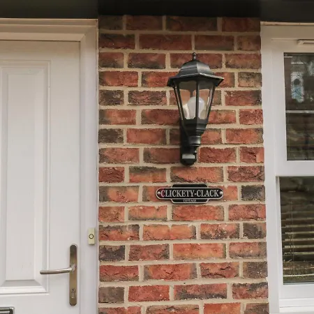 Clickety-clack Whitby